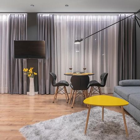 Enjoy Studio Varna Ngoại thất bức ảnh