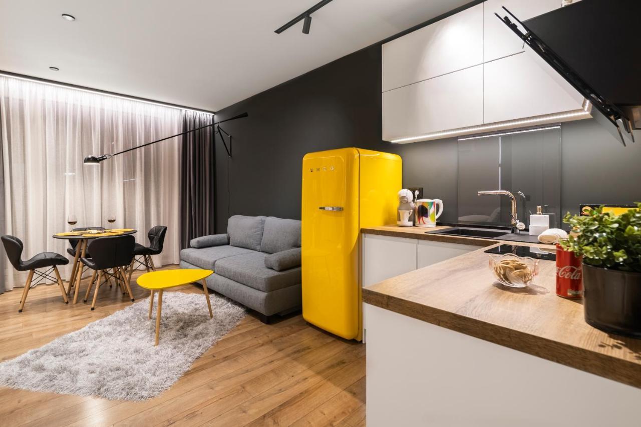Enjoy Studio Varna Ngoại thất bức ảnh