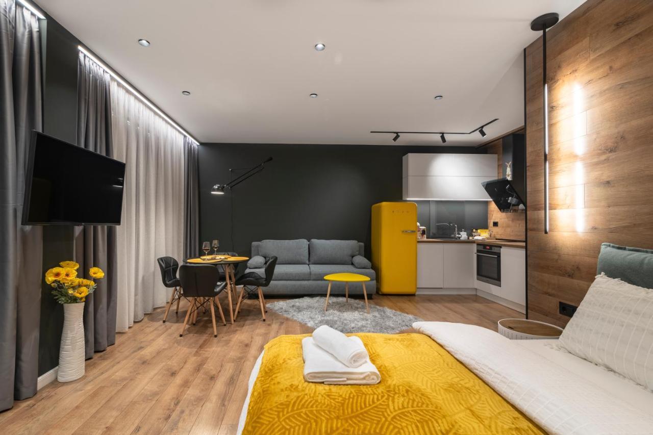 Enjoy Studio Varna Ngoại thất bức ảnh