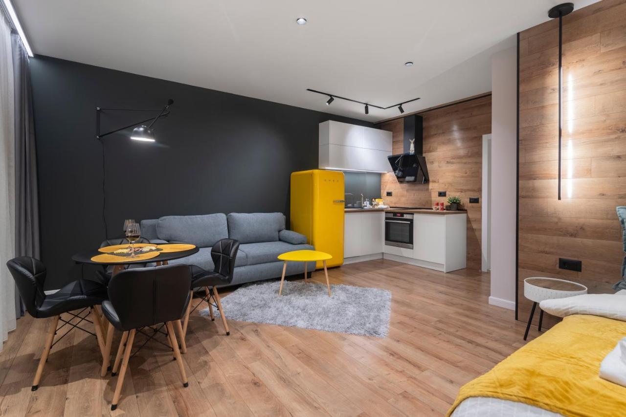 Enjoy Studio Varna Ngoại thất bức ảnh
